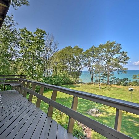Lake-View Home Deck, Grill And Fire Pit In Brocton Exterior foto
